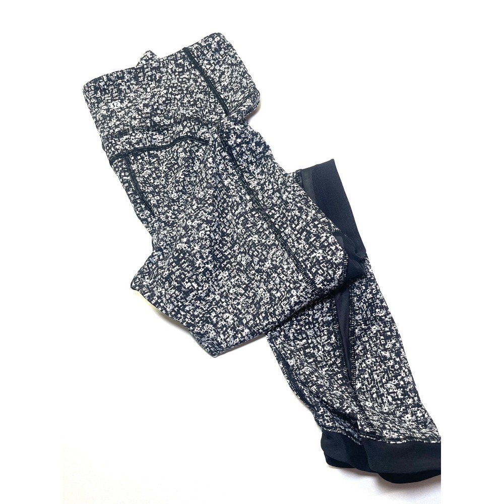 Lululemon Black White Mesh Panel Crop Leggings Zipper Pocket Medium 0255